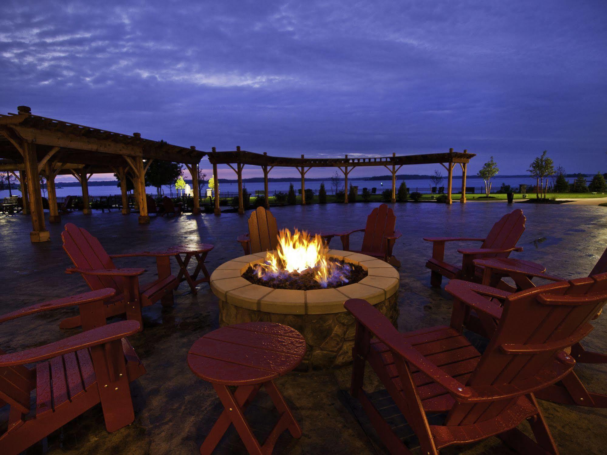 1000 Islands Harbor Hotel Clayton Bagian luar foto